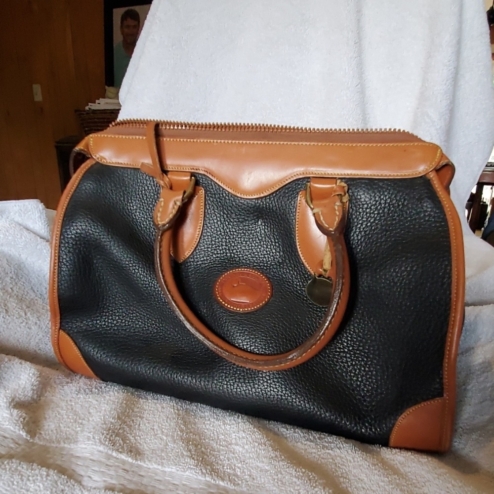 Dooney & Bourke